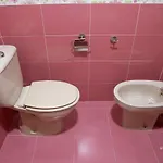 Pale Cream Mrz Апартаменти *