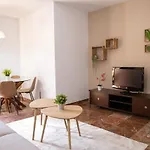 Pale Cream Mrz Апартаменти