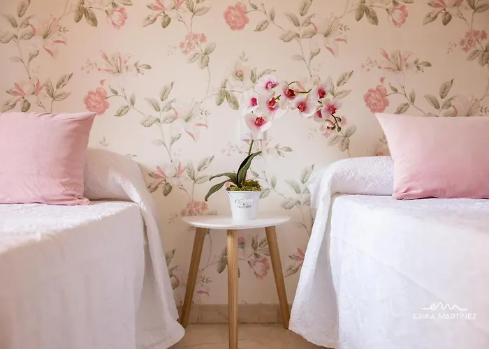 Pale Cream Mrz Apartment *